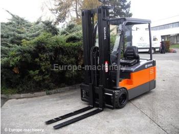 Toyota 7FBEF20 - Forklift