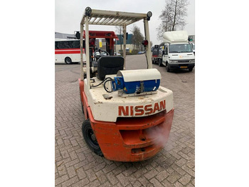 Nissan BF03 - LPG forklift: picture 2