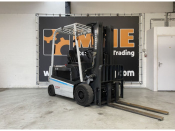 Electric forklift UNICARRIERS