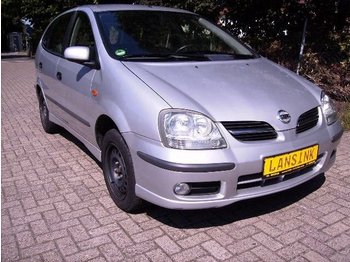 NISSAN Almera Tino acenta PLUS-LPG u. Benzin - Car