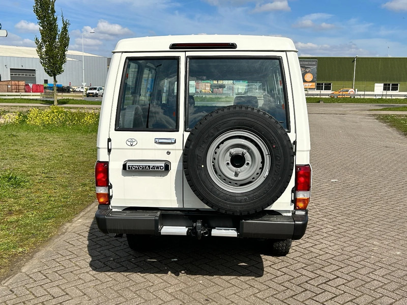 Car Toyota Land Cruiser HZJ78R 4x4 4.2D Hard Top RHD - EURO 3 - NEW!! 1 UNIT directly available: picture 5
