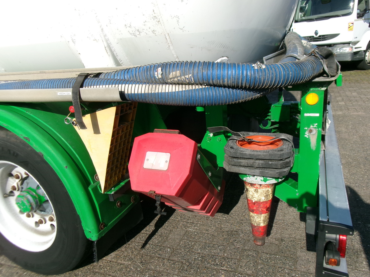 Tank semi-trailer for transportation of fuel Feldbinder Fuel tank alu 42 m3 / / 6 comp + pump: picture 13
