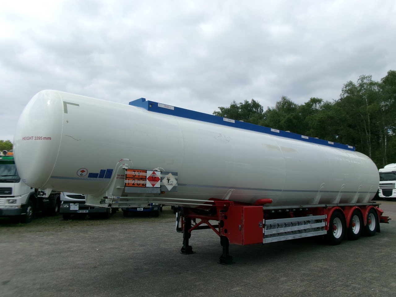 Tank semi-trailer Feldbinder Fuel tank alu 44.6 m3 + pump: picture 1