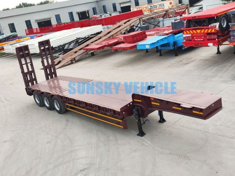 New Low loader semi-trailer for transportation of heavy machinery SUNSKY 3-Axle 30Ton lowbed semi-trailer: picture 17