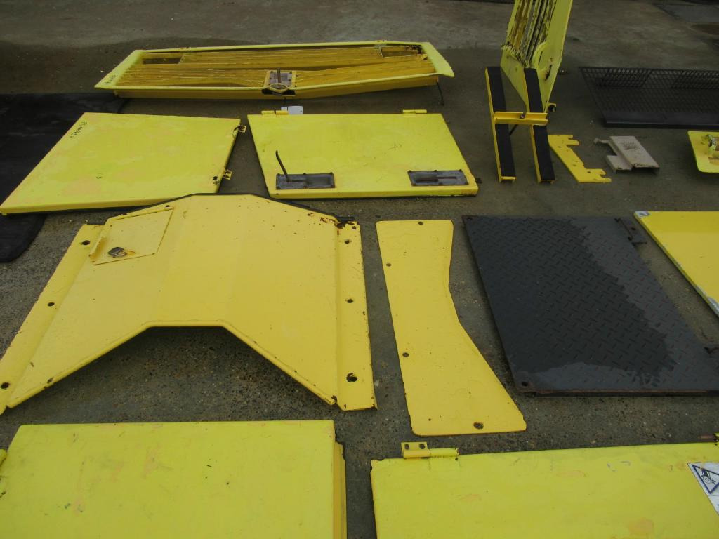 Door and parts for Construction machinery Bomag BC572RB -: picture 4