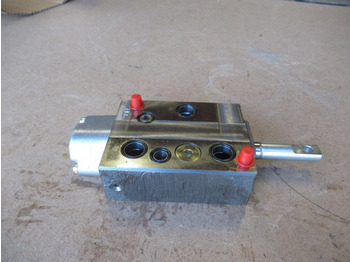 New Hydraulic valve for Construction machinery Case 6900348 -: picture 3