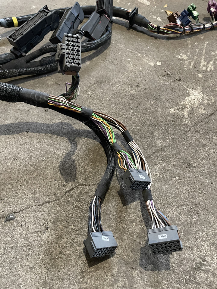 Cables/ Wire harness for Forage harvester Claas Jaguar 880-830 980-930 - wiązka elektryczna kabiny 0018110206: picture 3