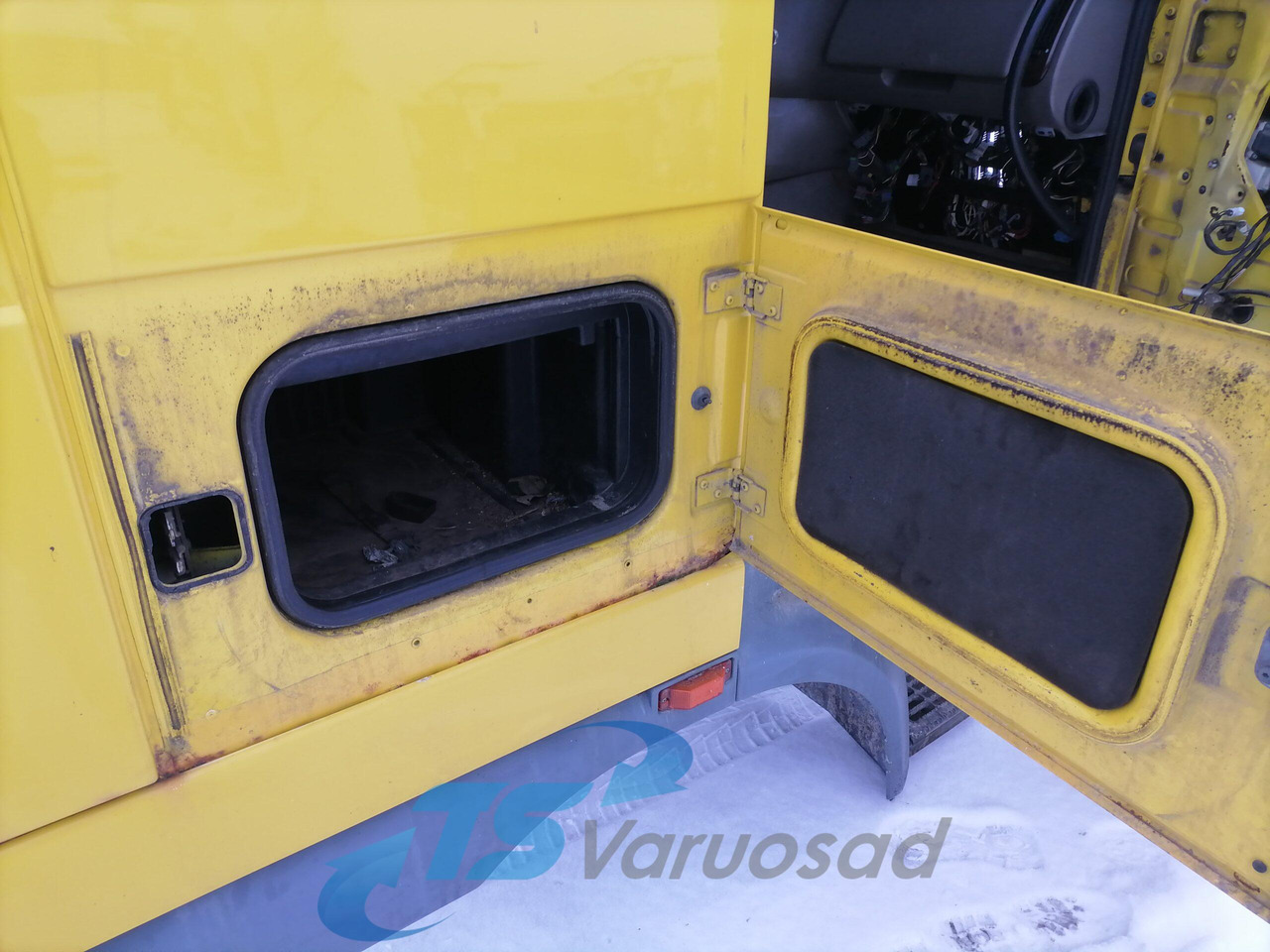 Cab and interior for Truck DAF Cab XF105: picture 15