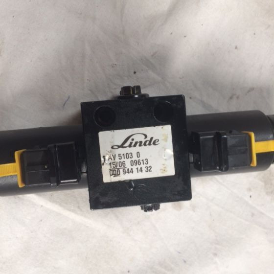 New Hydraulic valve for Material handling equipment Directional control valve for Linde: picture 2