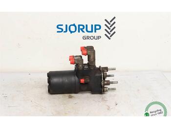 McCormick TTX230 Styreorbitrol  - Hydraulics