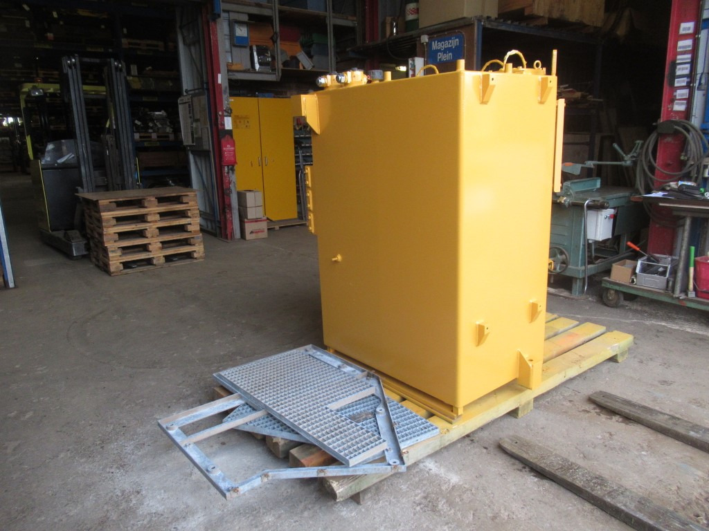 Hydraulic tank for Construction machinery Liebherr LH120 -: picture 2