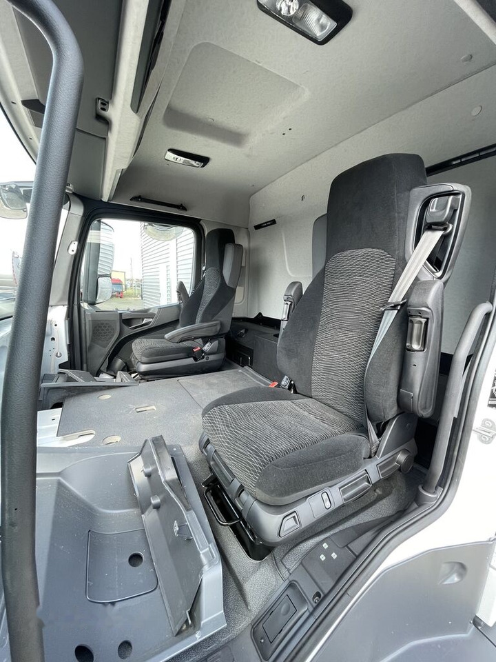 New Cab Mercedes-Benz M ClassicSpace  for Mercedes-Benz ACTROS ANTOS AXOR: picture 12