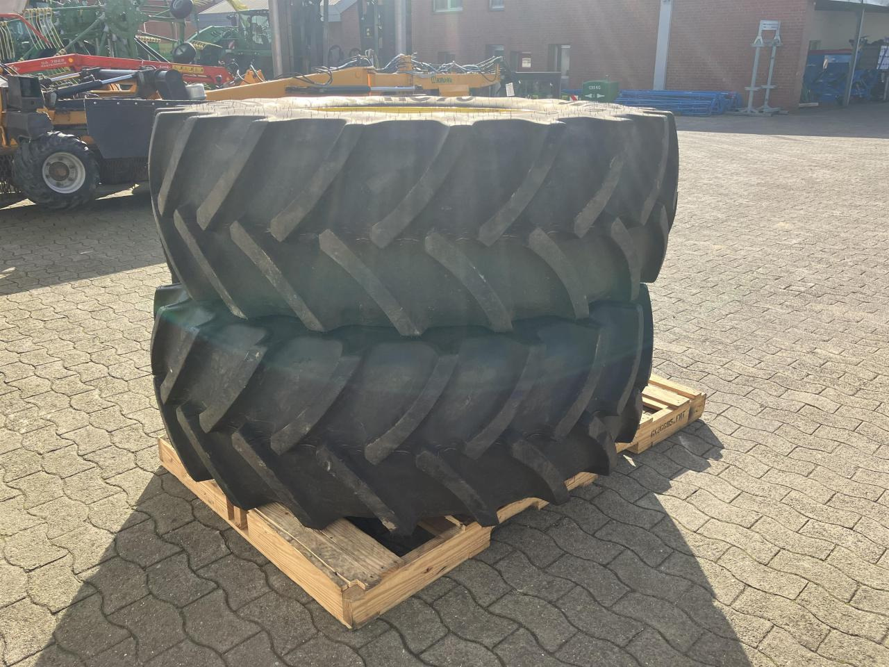Tire for Agricultural machinery Mitas 520/70R38: picture 5