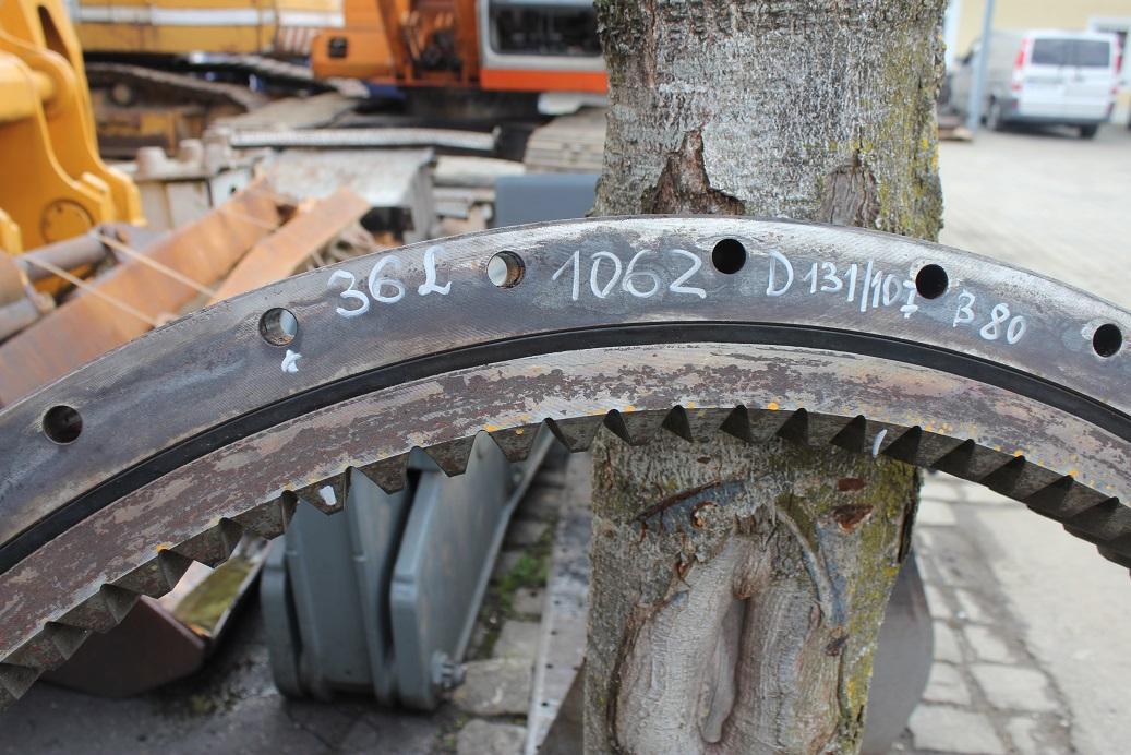 Slewing ring for Crawler excavator O&K RH 6.22: picture 3