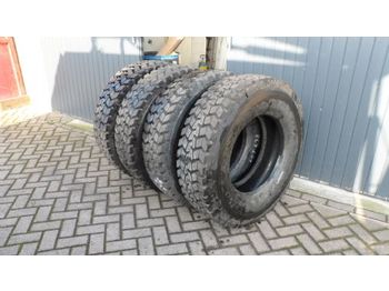 Michelin 295/80R22.5 + 385/65R22.5 - Tire