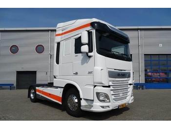 Tractor unit DAF XF106-460 / SPACECAB / AUTOMATIC / EURO-6 / 2 TANK: picture 1