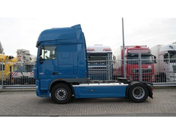 Tractor unit DAF XF 105.460 MANUAL GEARBOX EURO 5 SUPER SPACECAB: picture 1