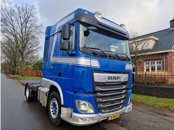 Tractor unit DAF XF 450 Spacecab Kiphydrauliek. Retarder: picture 3