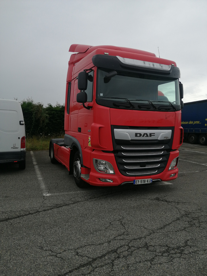 Tractor unit DAF XF 480: picture 2