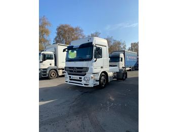 Tractor unit MERCEDES-BENZ 1844 Actros: picture 1