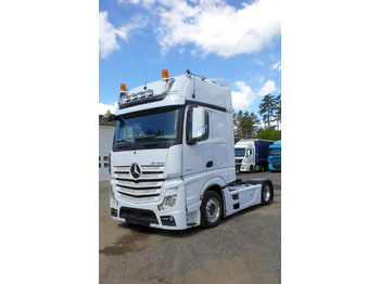 Tractor unit MERCEDES-BENZ Actros 1848 MP4: picture 1