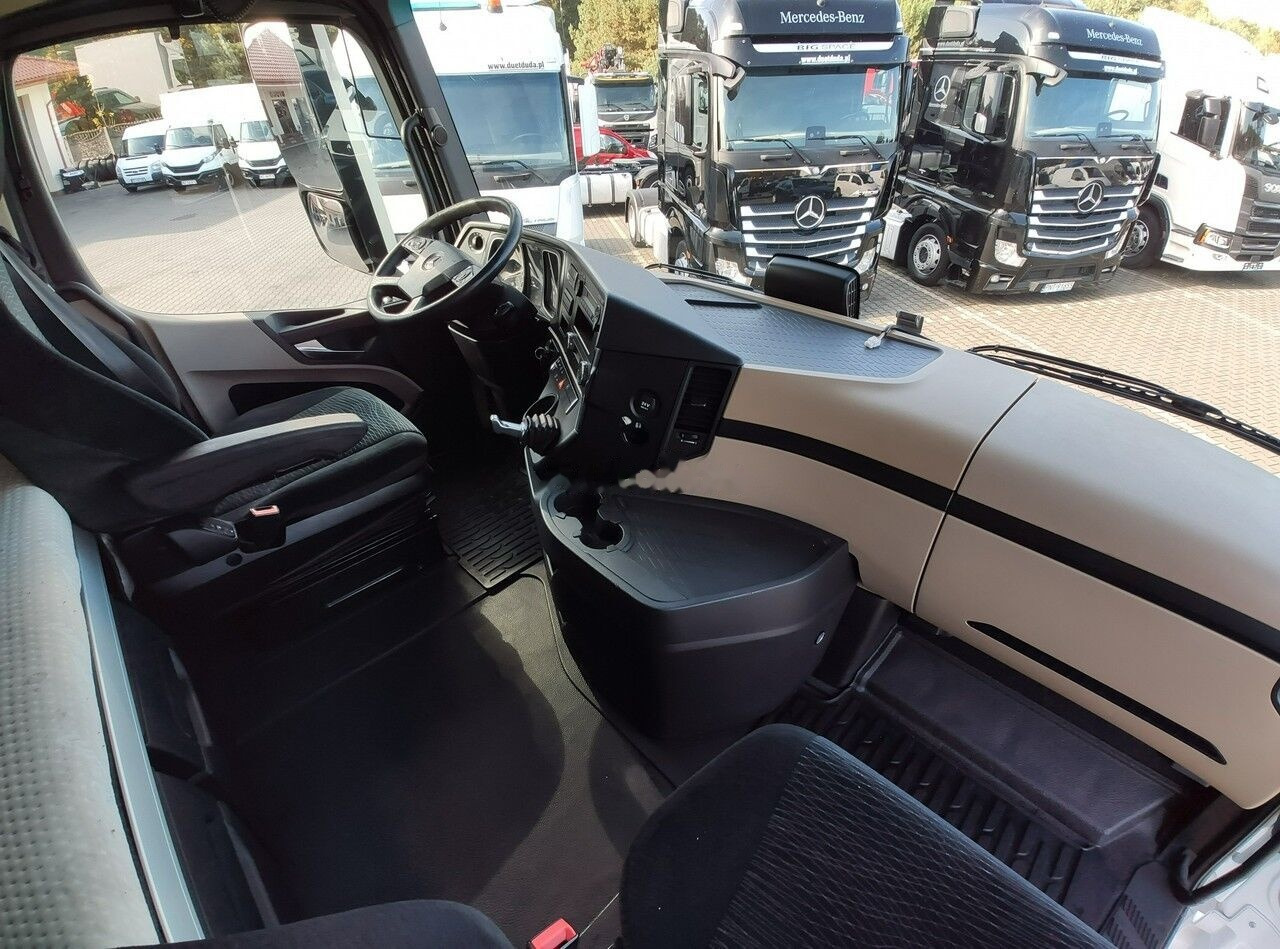 Tractor unit Mercedes-Benz ACTROS 1845 Euro 6 Stream Space Standard !!!: picture 33