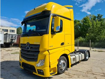 Tractor unit Mercedes-Benz Actros 1845 GigaSpace Standklima low deck: picture 1
