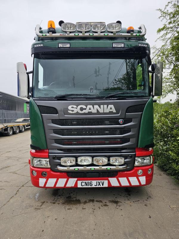 Tractor unit Scania G450: picture 7