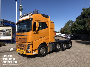 Tractor unit Volvo FH 16 650 Globetrotter XL 8x4T GCW 130 ton: picture 1