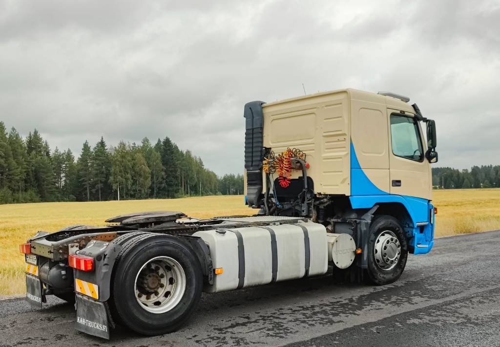 Tractor unit Volvo FM 9: picture 3