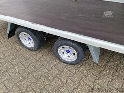 New Vending trailer Blyss Messe Eventtrailer aerodynamische front 2 Klappen Bodentief: picture 17