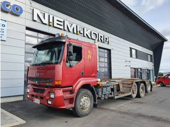 Autotransporter truck SISU E11