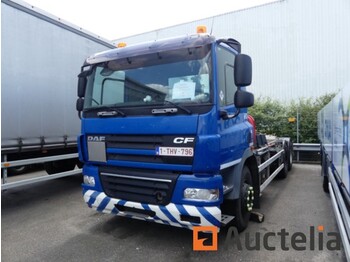 Container transporter/ Swap body truck DAF: picture 1