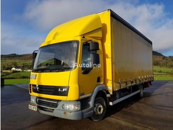 Curtainsider truck DAF LF45: picture 1