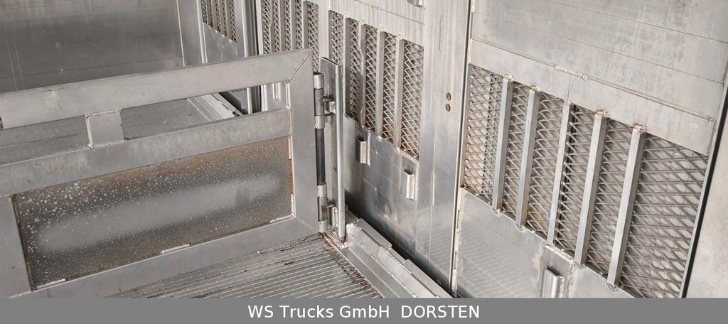 Livestock truck DAF LF 45 12.220 Menke Doppelstock: picture 12