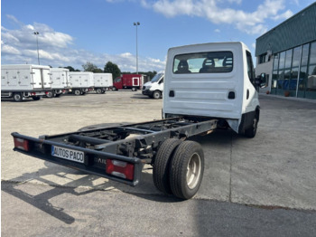 IVECO 35C14 - Cab chassis truck: picture 5
