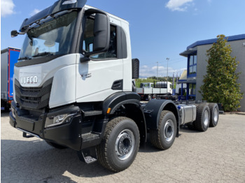 Cab chassis truck IVECO AD410T51 T-WAY 8x4 E6 (Chassis): picture 1