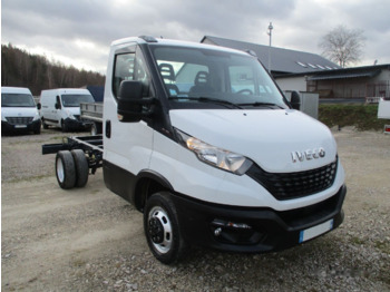 Cab chassis truck IVECO Daily 35c16