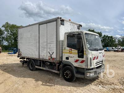Box truck IVECO EUROCARGO 100E1 4x2 Camion Fourgon: picture 4