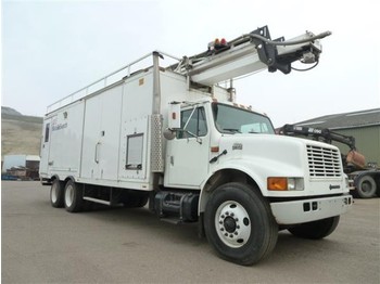 International 4900DT466E - Truck