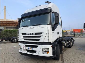 Container transporter/ Swap body truck Iveco Stralis AS 450: picture 1