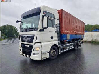 Curtainsider truck MAN TGX 26.440