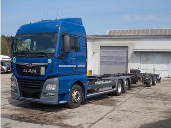 Container transporter/ Swap body truck MAN TGX 500 6x2 + Krone: picture 1