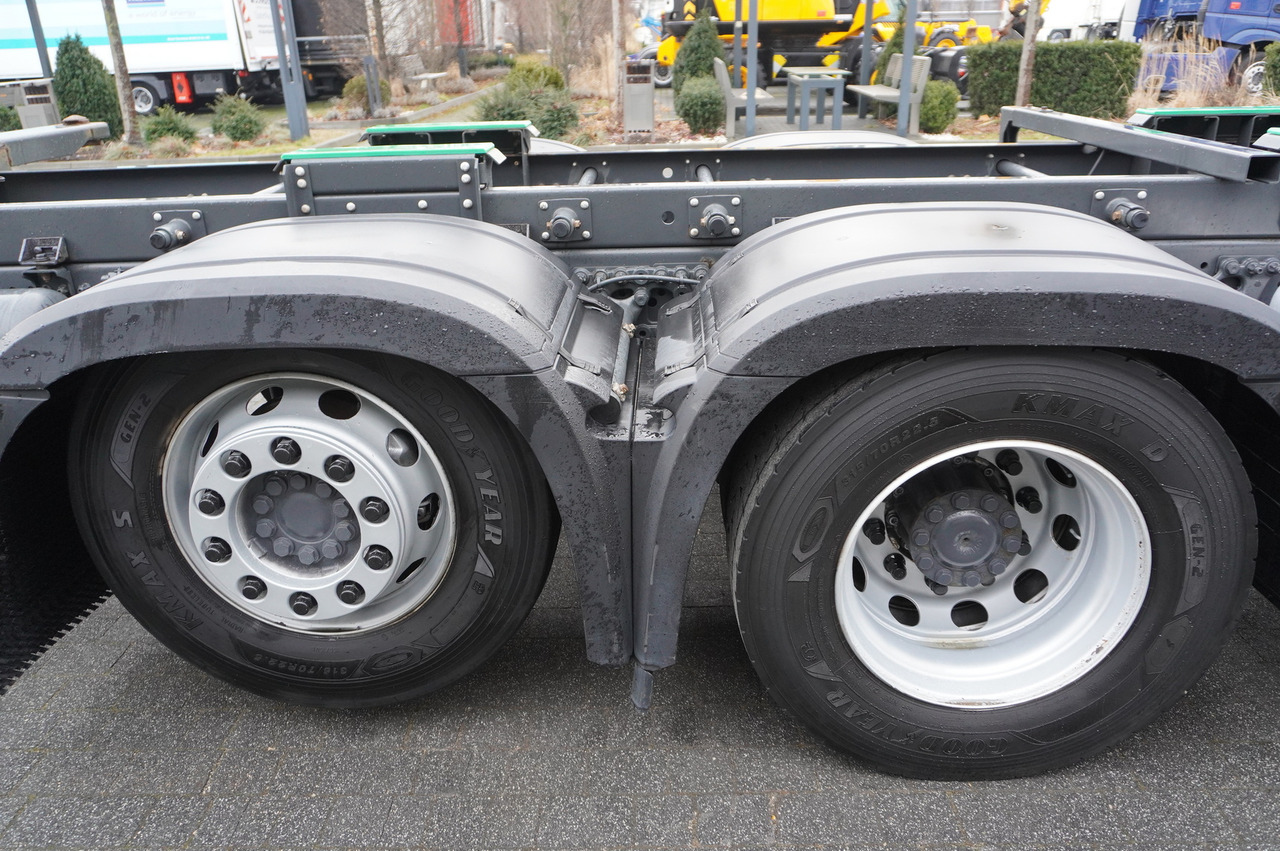 Cab chassis truck MERCEDES-BENZ Actros 2543 BDF 6×2 Standard: picture 24