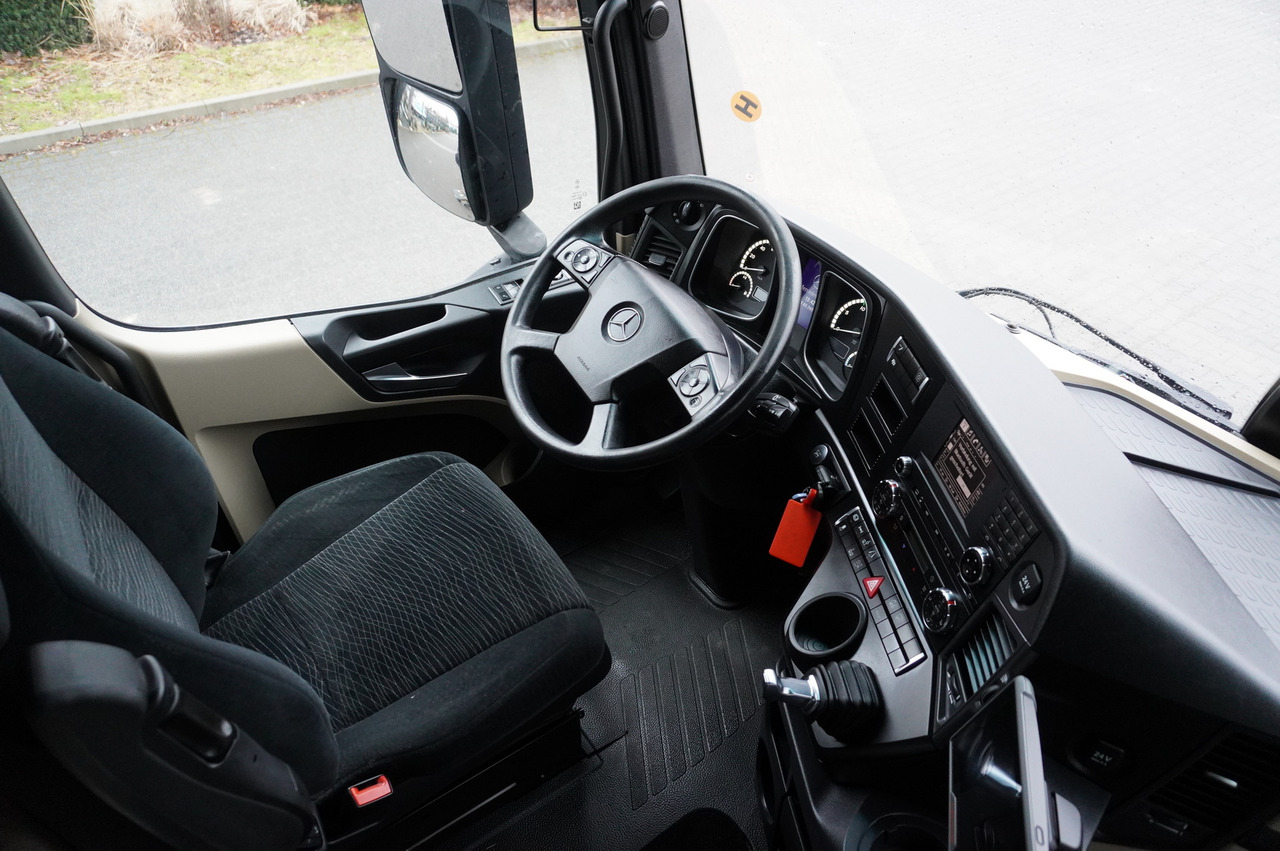 Cab chassis truck MERCEDES-BENZ Actros 2543 BDF 6×2 Standard: picture 14