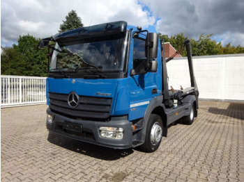 Skip loader truck Mercedes-Benz 1218 Atego Skip loader: picture 1