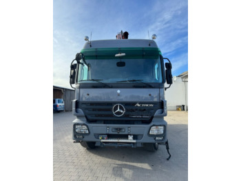 Dropside/ Flatbed truck, Crane truck Mercedes-Benz 3344K 6x4 Flatbed + Crane Fassi F235XP: picture 5