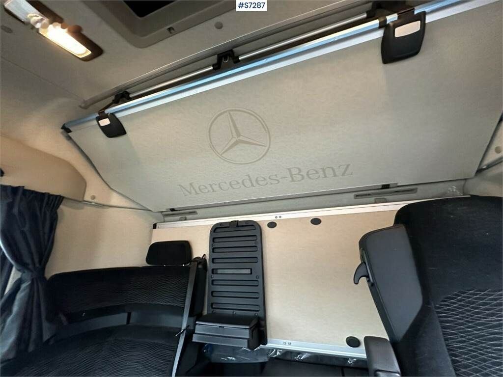 Box truck Mercedes-Benz Actros 1836: picture 20