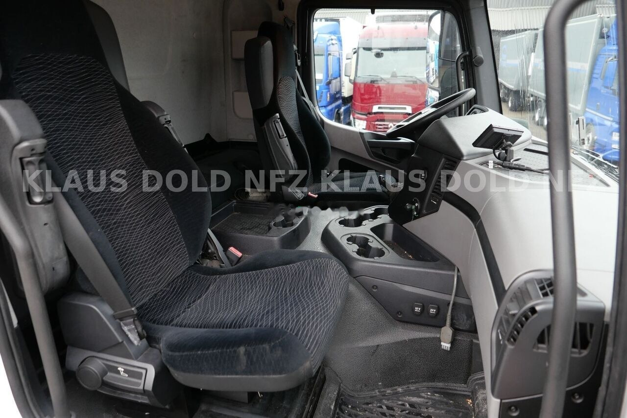 Lease a Mercedes-Benz Actros 2540 6x2 BDF Container truck + tail lift Mercedes-Benz Actros 2540 6x2 BDF Container truck + tail lift: picture 27