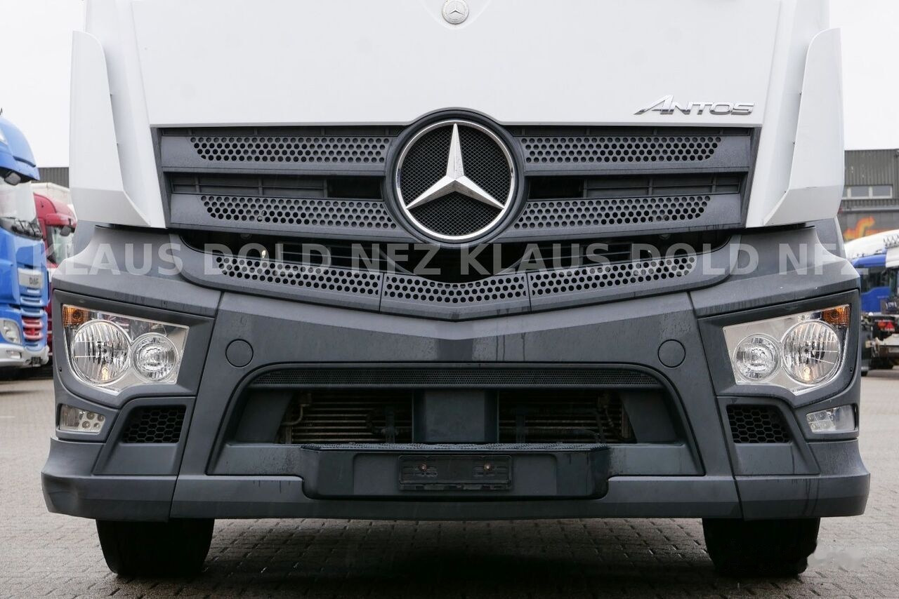 Lease a Mercedes-Benz Actros 2540 6x2 BDF Container truck + tail lift Mercedes-Benz Actros 2540 6x2 BDF Container truck + tail lift: picture 5